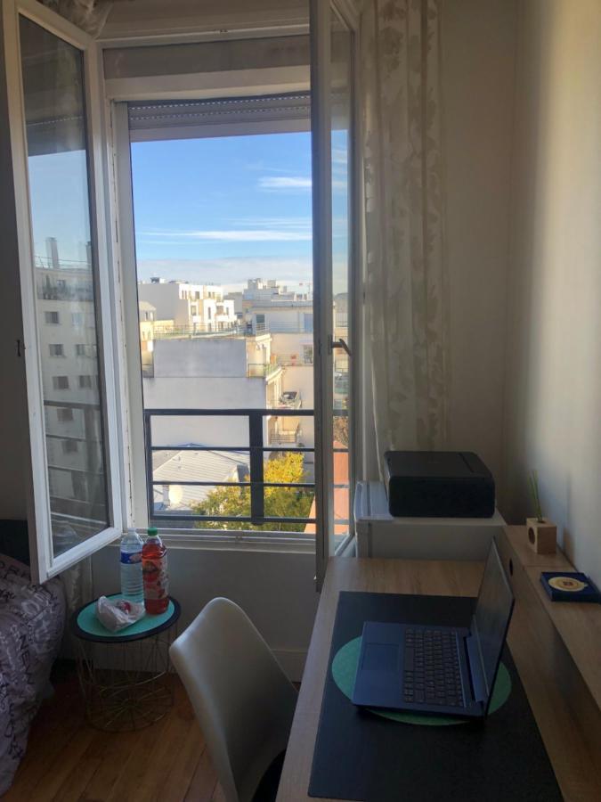Appartement Tres Calme A 10Mn De Paris - Woman & Couples Only Courbevoie Exteriör bild