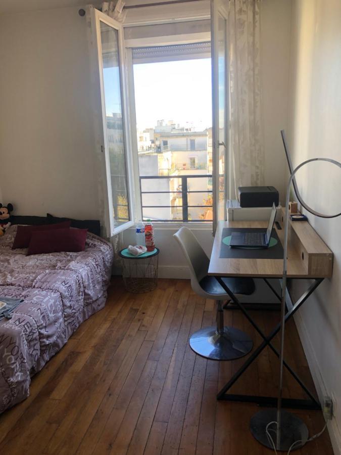 Appartement Tres Calme A 10Mn De Paris - Woman & Couples Only Courbevoie Exteriör bild